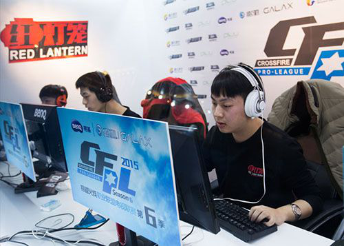 紧凑有力的 紧凑有力的